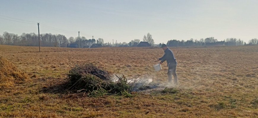 Žolės deginimas – pavojus, kurio galima išvengti!