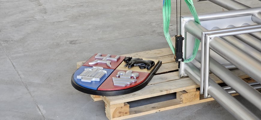 Atnaujinamas miesto ženklas Rokiškio mašinų gamykloje (foto+video)