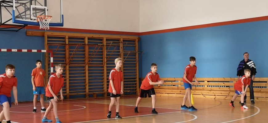 Kvadrato aikštelėje stipriausi juodupėnai