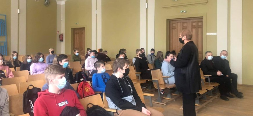 Laisvės kovų istorijos muziejaus Obeliuose muziejininkai vedė Gyvosios istorijos pamokas „Sausio 13-ąją prisimenant...“ (foto)