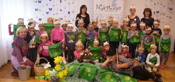 Rokiškio lopšelyje-darželyje  „Nykštukas“ vykdomas gyvulininkystės projektas „Augink, rūpinkis, mylėk“ (foto)