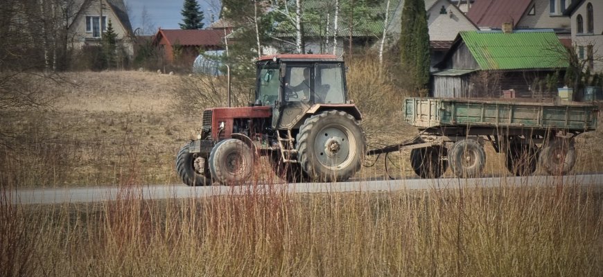 Užimtumo tarnyba: žemės ūkyje trūksta ir darbuotojų, ir darbo