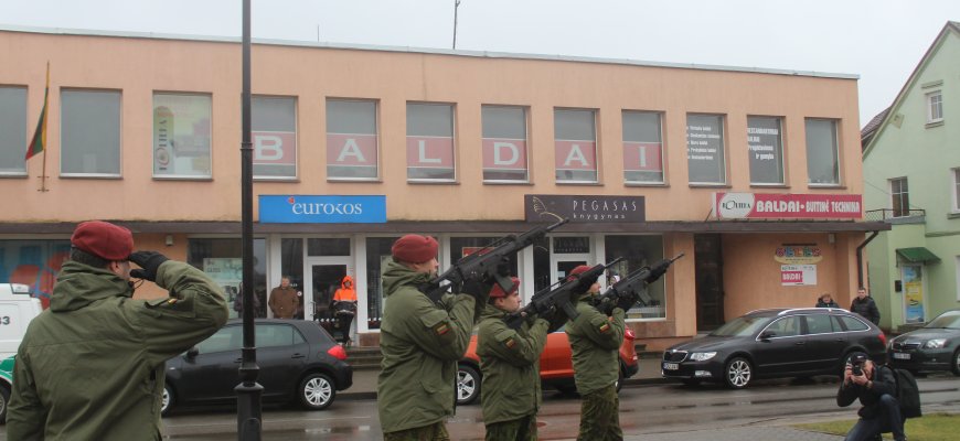 Sveikiname su Lietuvos kariuomenės diena!