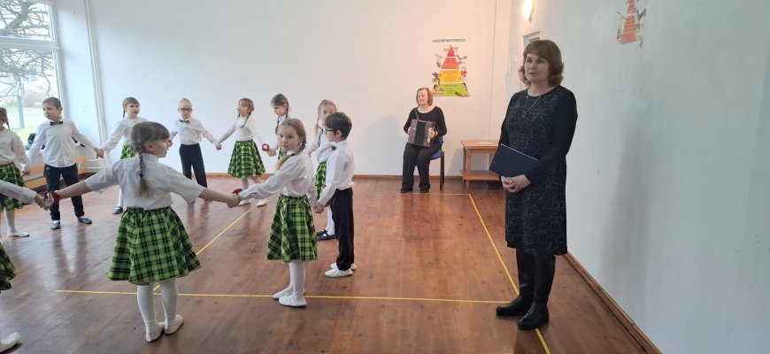Išnykusių lietuviškų žodžių ir naujadarų mūšis