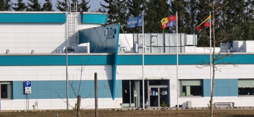 Kviečia kartu švęsti baseino gimtadienį