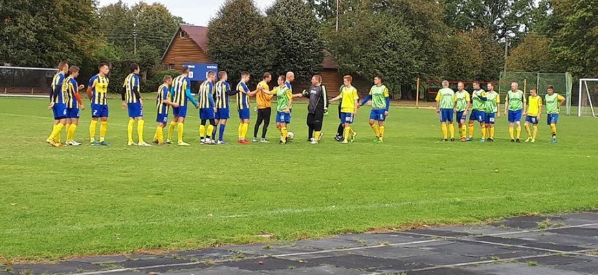 Pirmieji į aikštes išbėgs Rokiškio futbolininkai