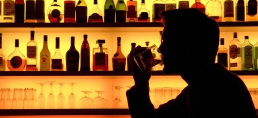 Alkoholio kontrolės pataisos žymių pokyčių kol kas nesukėlė – medikai ir policija