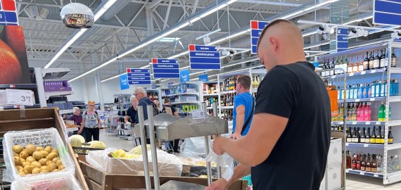 Trys mėnesiai apmokestinus maišelius atskleidė, kad rokiškėnai rūpinasi aplinka ir stengiasi jai būti draugiški (foto)