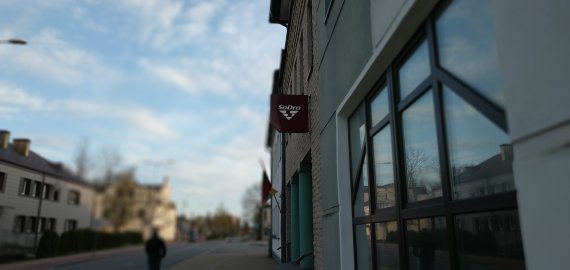 „Sodra“: nedarbo išmokų gavėjų skaičius nebeauga, daugėja priimtų į darbą