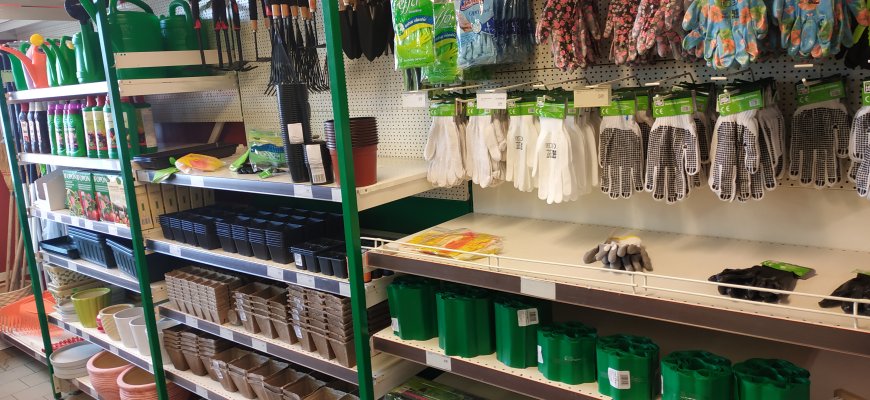 Numatoma leisti atnaujinti visų parduotuvių darbą
