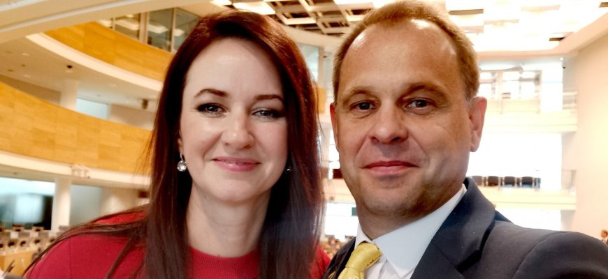 Pradeda iš naujo: Seime patvirtinta nauja Ministrė Pirmininkė, laukia ministrų paieškos