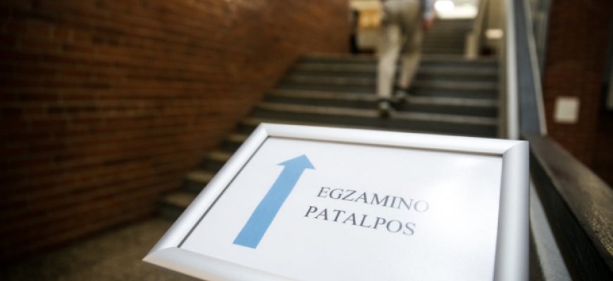Abiturientai laikys privalomą lietuvių kalbos ir literatūros egzaminą