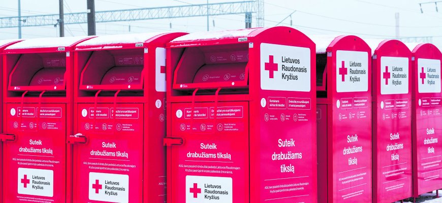 Raudonojo Kryžiaus tekstilės konteinerių Rokiškyje dar reiks luktelėti