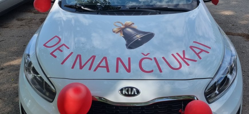 Kartu su 100-osios laidos deimančiukais J. Tumo-Vaižganto gimnazija atsisveikina ir su gimnazijos statusu (foto+video)