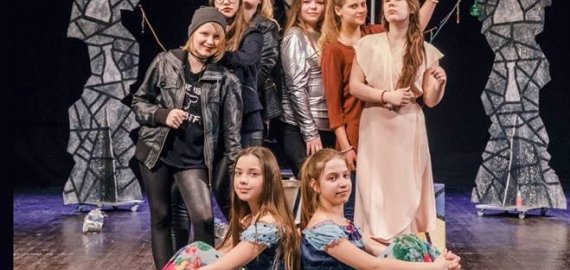 Vasario 21d. vaikų ir jaunimo teatrų šventė