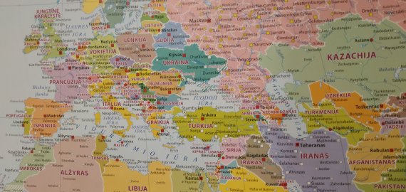 Pasaulis smerkia Rusijos puolimą prieš Ukrainą: „neišprovokuota ir nepateisinama“