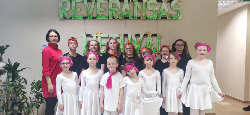 Juodupės gimnazijos NŠS šokėjai dalyvavo festivalyje „Reveransas Lietuvai“
