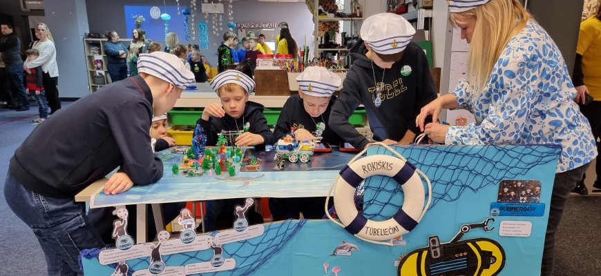„Mokslo klubas“ į Rokiškį atviliojo robotiadą: tokio gausaus dalyvių skaičiaus kiti rajonai neregėjo (foto)