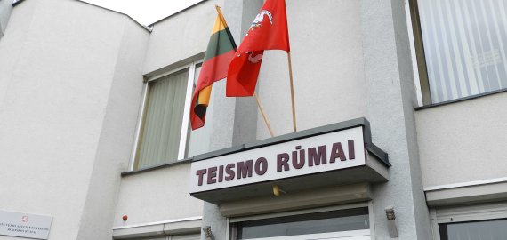 Ir nuteistasis, ir nukentėjusioji prašė išteisinti smurtautoją, bet tikslo nepasiekė