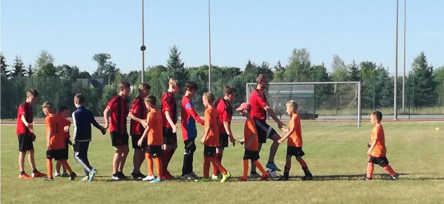 FMK Lituanica komanda garbingai dalyvavo Kupiškyje vykusiame futbolo turnyre