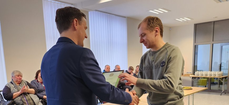 Vietoj darbų planavimo – stebėtojų funkcija: ūkininkai laukia neeilinės Seimo sesijos