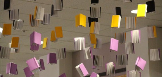 J. Keliuočio Biblioteka kviečia visus į parodas, renginius ir susitikimą su N. Linde