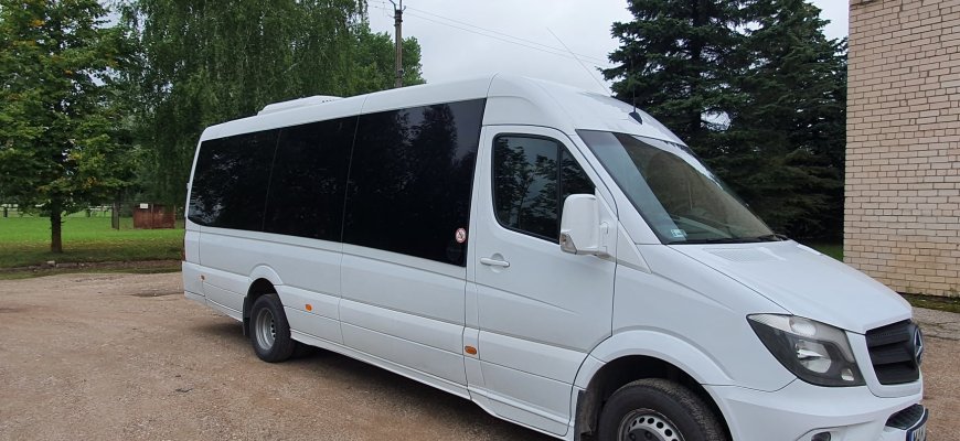 Rokiškio autobusų parkas įsigijo turistinės klasės mikroautobusą