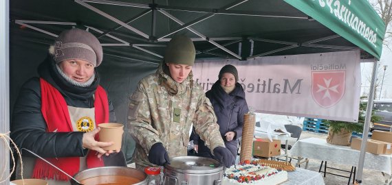 Karšta sriuba ir didžiulis tortas: Rokiškio maltiečiai kviečia parodyti dosnumą