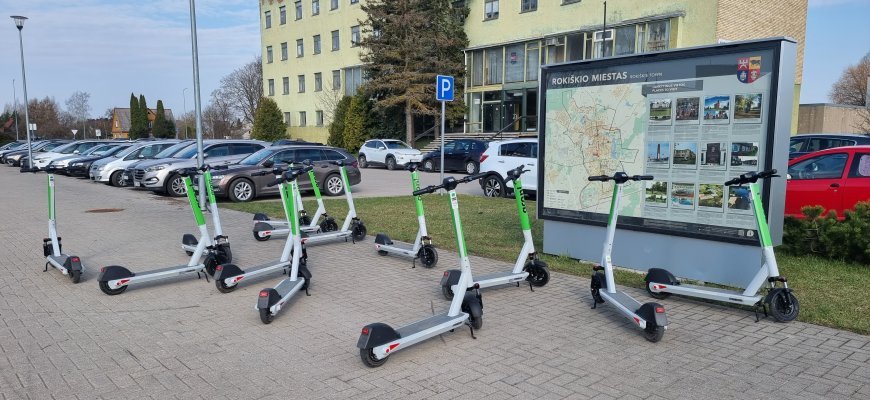 Mėnuo su paspirtukais: vieni spruko nesusimokėję, kiti grasino išvežti į sąvartyną
