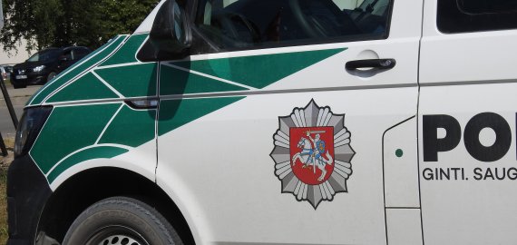 Neblaivus ir be teisės vairuoti
