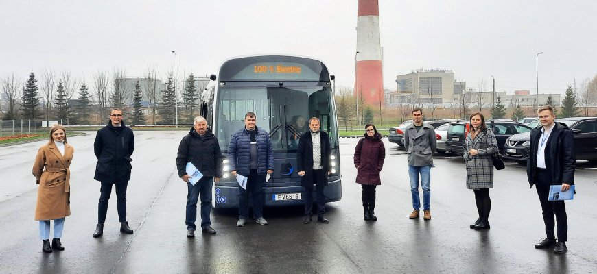 Rokiškio autobusų parko ir Rokiškio rajono savivaldybės atstovai lankėsi Klaipėdoje (foto)
