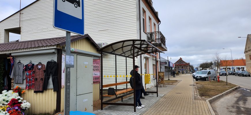 Išpildė rokiškėnų svajonę: ilgai prašyta stotelė jau stovi vietoje
