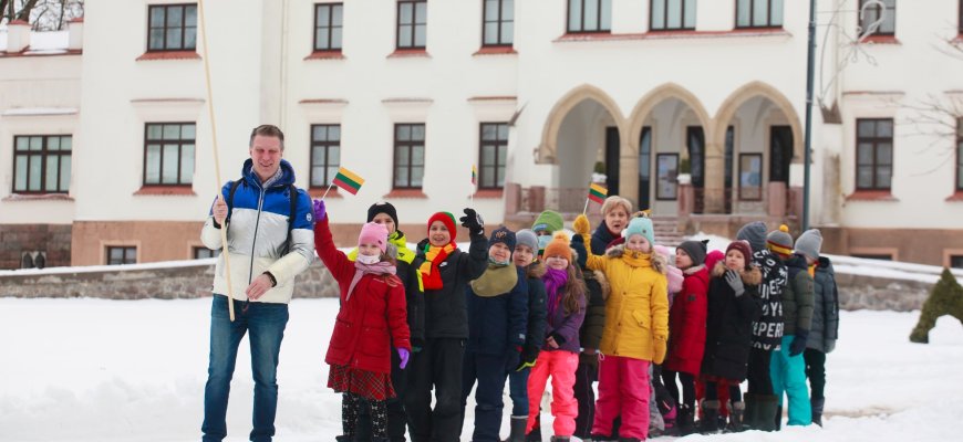 Rokiškio krašto muziejuje vieni pirmųjų šventinę nuotaiką paskleidė jaunieji piliečiai (foto)