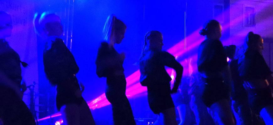 Gaivins diskotekas mokyklose – siūlo skirti lėšų nusamdyti apsaugą