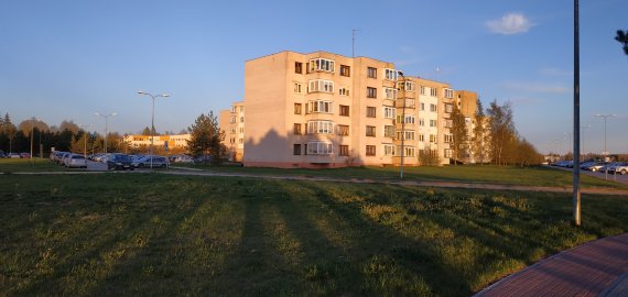 Seime skinasi kelią draudimas rūkyti daugiabučių balkonuose