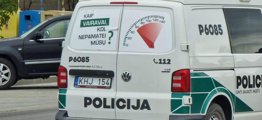 Neblaivus smurtautojas priešinosi sulaikomas