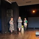 Profesinės šventės proga – padėkos raštais „Gėris rankose“ kolektyvui, gėlės ir smagus koncertas (foto)