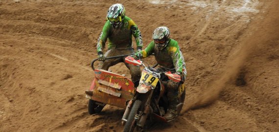 Rokiškėnų taurė 2017: finaliniame etape dalyviai murkdėsi purve (foto+video+rezultatai)