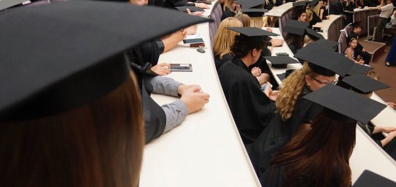 Geriausiems šalies studentams skirtos vardinės prezidentų stipendijos