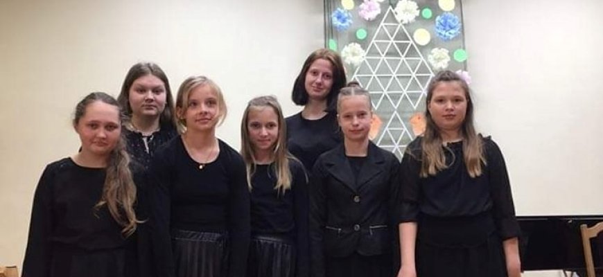 Rokiškio Rudolfo Lymano muzikos mokyklos mokinės dalyvavo konkurse „Kanklių giesmė-2022”