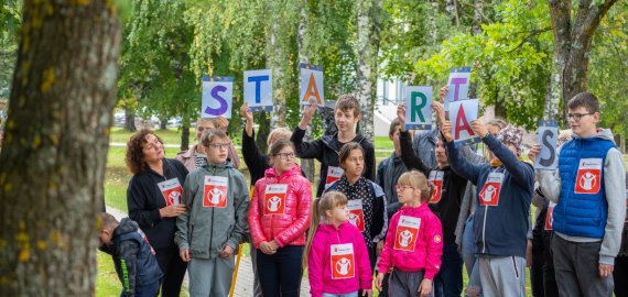 Rokiškio pagrindinės mokyklos bendruomenė dalyvavo solidarumo bėgime (foto)