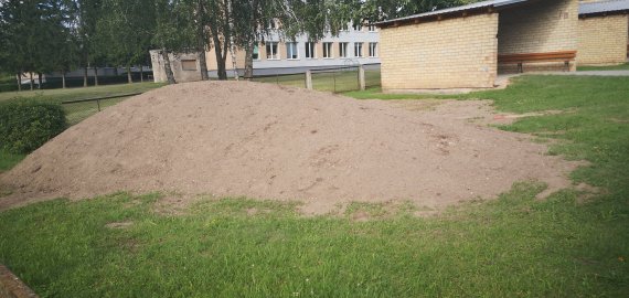 Dovana Kamajų mažiesiems