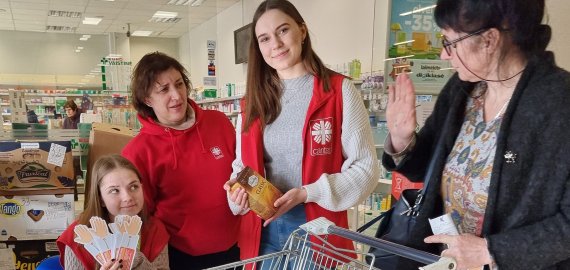 „Maisto banko“ akcija dar kartą parodė – aukoti žmonės nepavargo