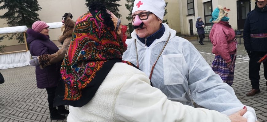 Rokiškėnai žiemą iš kiemo varė... nuotoliniu būdu (video)
