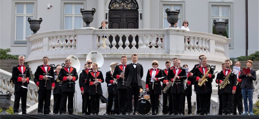 Dovana miestui – šventinis koncertas KALĖDŲ ŠVIESA