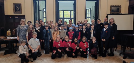 Rokiškio rajono pradinių klasių mokinių viktorina „Aš labai myliu Lietuvą...“ (foto)