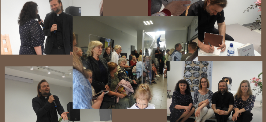 Susitikime su kunigu ir rašytoju Algirdu Toliatu – susidomėjusi minia (foto)