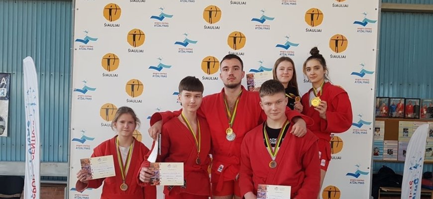 Iš sambo čempionato Rokiškio KKSC auklėtiniai grįžo su apdovanojimais