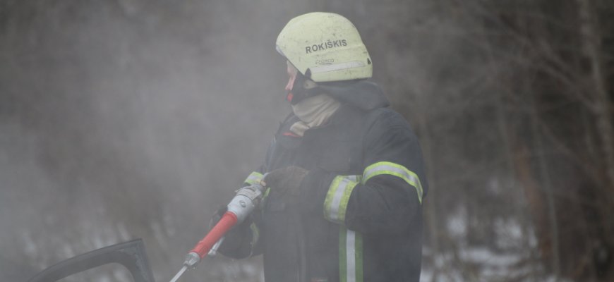 Ugniagesiai šiemet gaus 1,4 tūkst. modernių šalmų