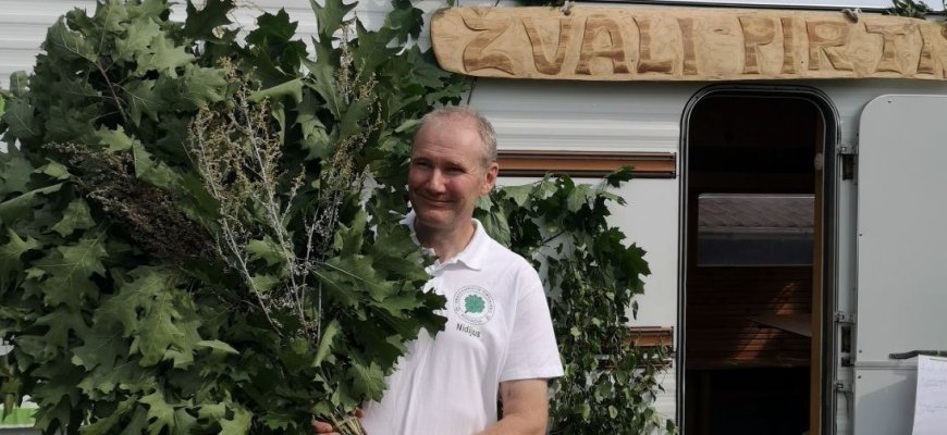 Pirtininkas N. Aukštikalnis: apie tai, kuo vanta skiriasi nuo šluotos, lenktynes pirtyje ir kaip nepasijausti Sacharoj
